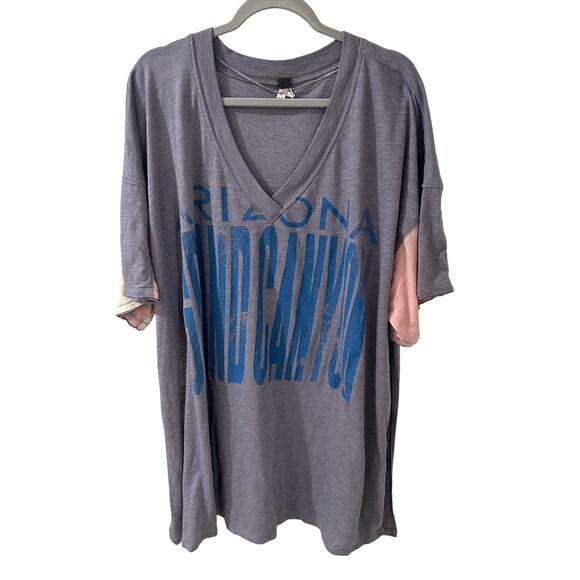 Free People We The Free City Slicker Tunic Graphic Print Top Gray, size Medium - Picture 1 of 10